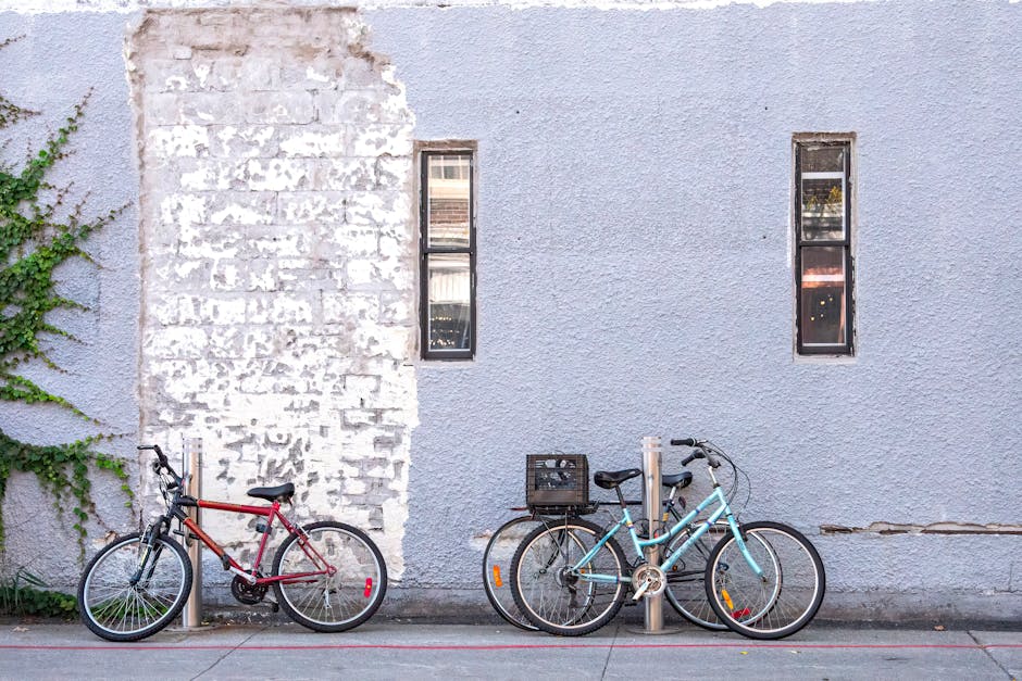 Electric Bicycle Advice for Choosing a Model That Fits Your Daily Routine with a Focus on Handling for City Streets Electric Bicycle Advice for Choosing a Model That Fits Your Daily Routine with a Focus on Handling for City Streets