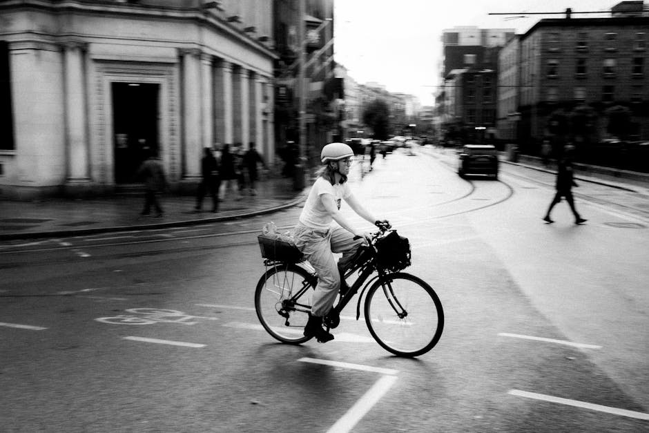 Electric Bicycle Advice That Helps Cyclists Ride Farther with Less Effort on City Streets Electric Bicycle Advice That Helps Cyclists Ride Farther with Less Effort on City Streets