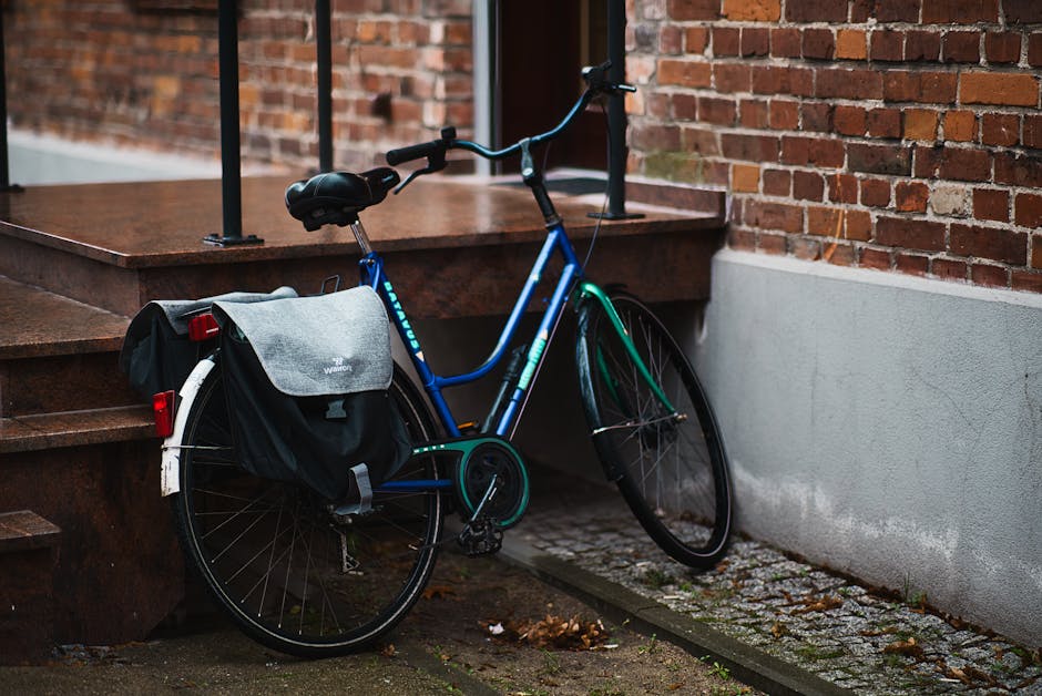 Electric Bicycle Advice That Helps Cyclists Ride Farther with Less Effort—Safely Electric Bicycle Advice That Helps Cyclists Ride Farther with Less Effort—Safely