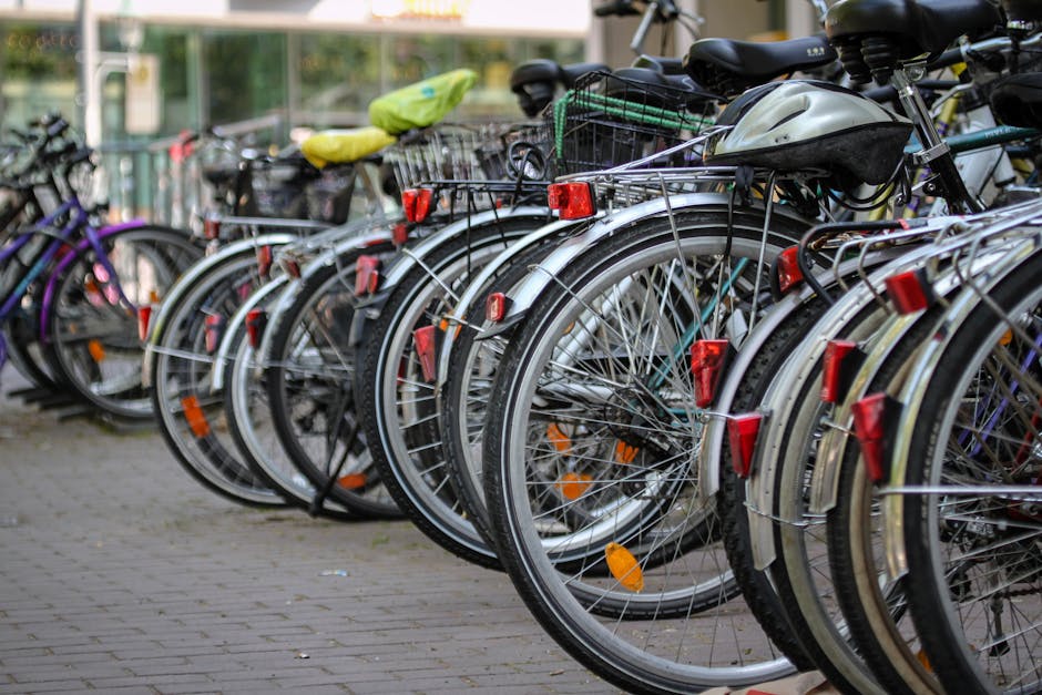 Expert Bicycle Buying Tips for Selecting the Best Bicycle Tools for Returning Cyclists with a Focus on Setup for City Streets