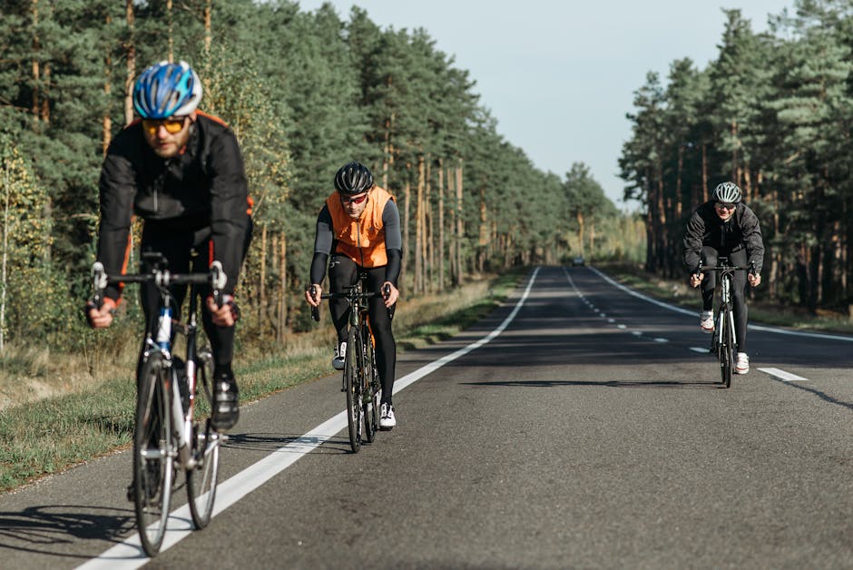 Road Cycling Guide for Choosing Routes, Gear, and Smart Training Goals with a Focus on Safety for Weekend Rides