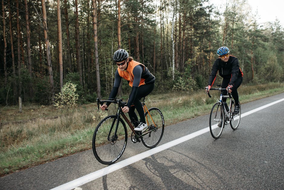 Road Cycling Techniques That Improve Cornering and Downhill Control for Stability on Weekend Rides