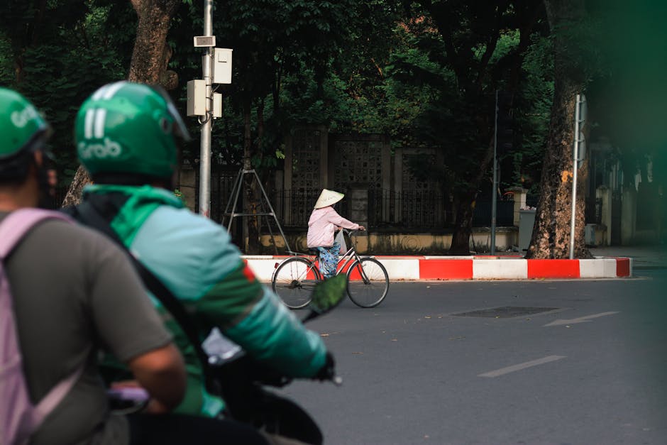 Electric Bicycle Advice for Safer Commuting, Charging, and Storage Habits with a Focus on Braking for Weekend Rides Electric Bicycle Advice for Safer Commuting, Charging, and Storage Habits with a Focus on Braking for Weekend Rides