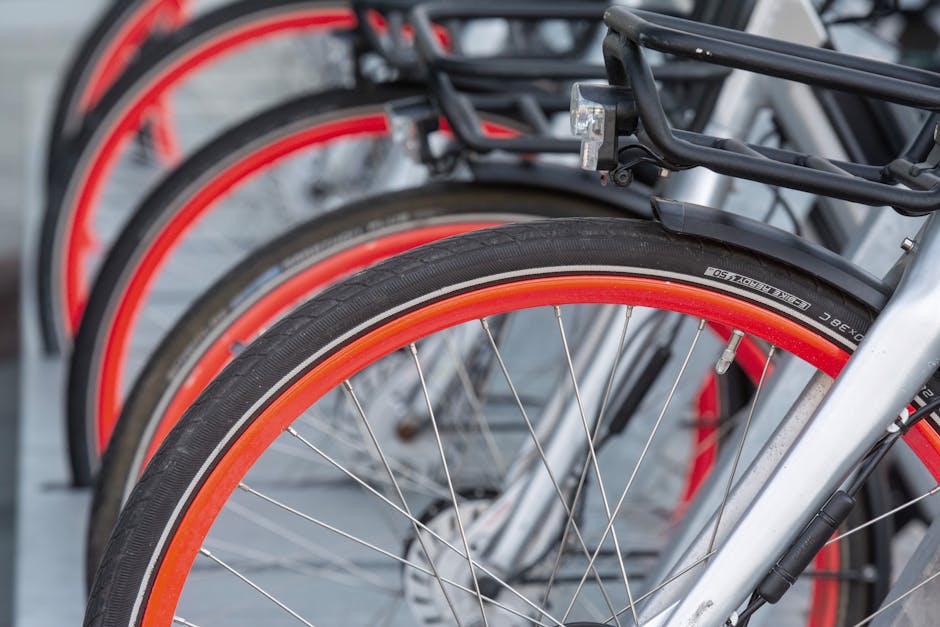 Practical Cycling Advice for Improving Technique on Roads and City Streets with a Focus on Setup for New Cyclists