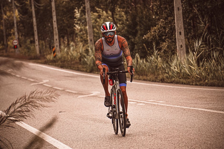 Road Cycling Techniques That Improve Cornering and Downhill Control with a Focus on Security for Weekend Rides